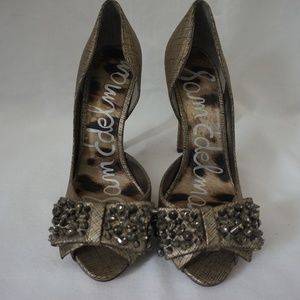 Sam Edelman - Peep Toe Bow 4 1/2 inch heels Size 8